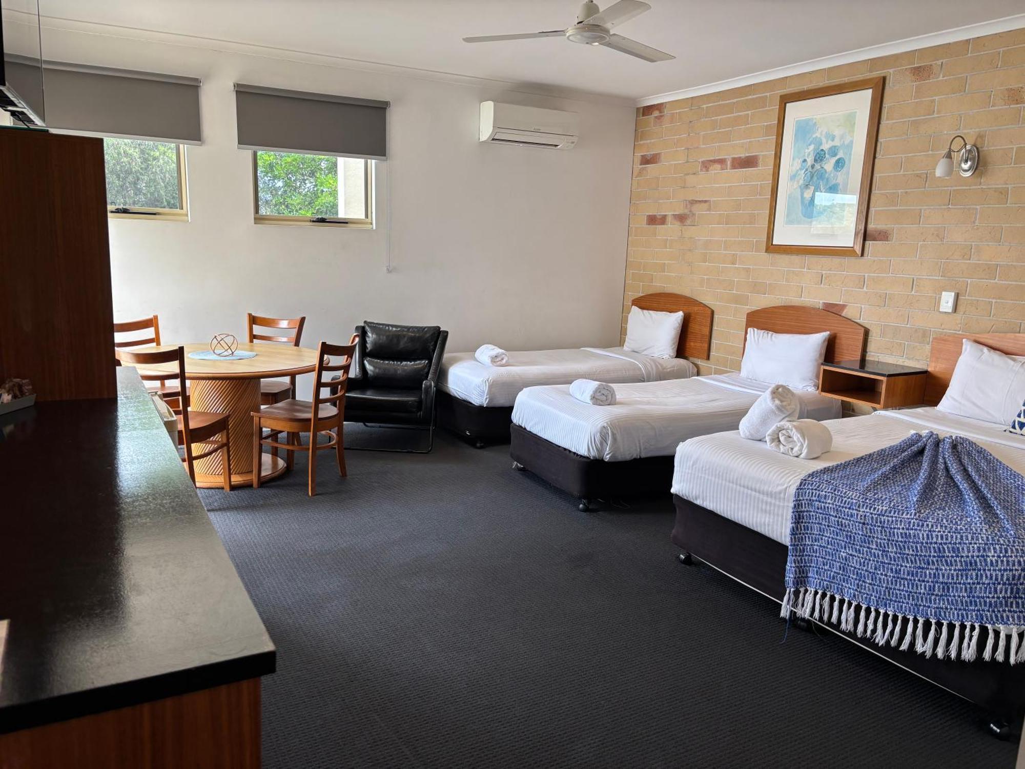 Caboolture Riverlakes Boutique Motel Exterior photo