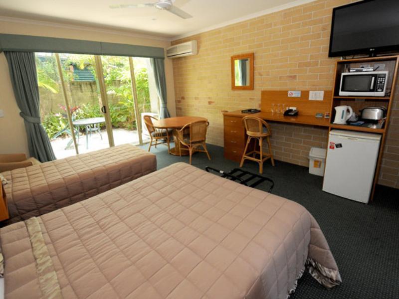 Caboolture Riverlakes Boutique Motel Exterior photo