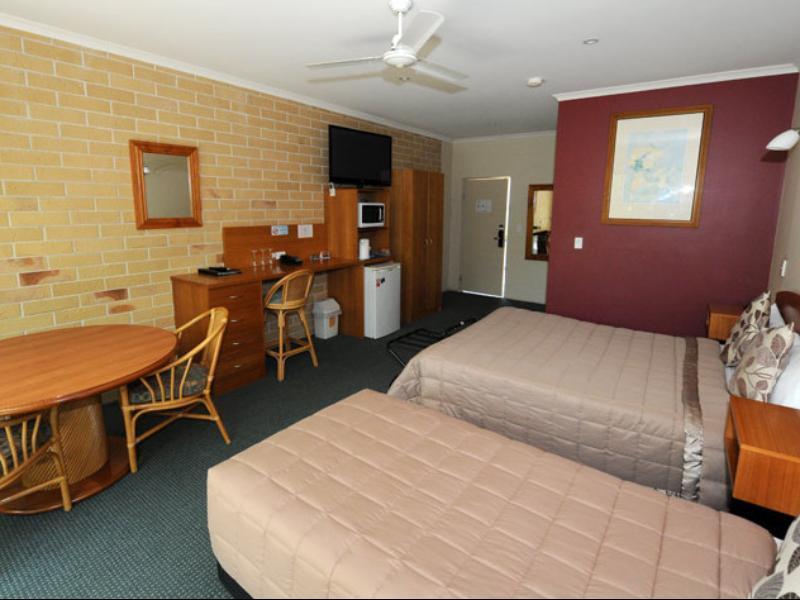 Caboolture Riverlakes Boutique Motel Exterior photo