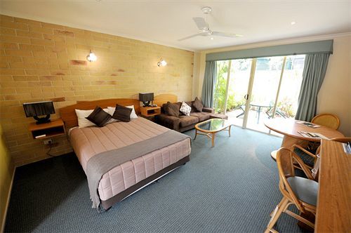 Caboolture Riverlakes Boutique Motel Exterior photo