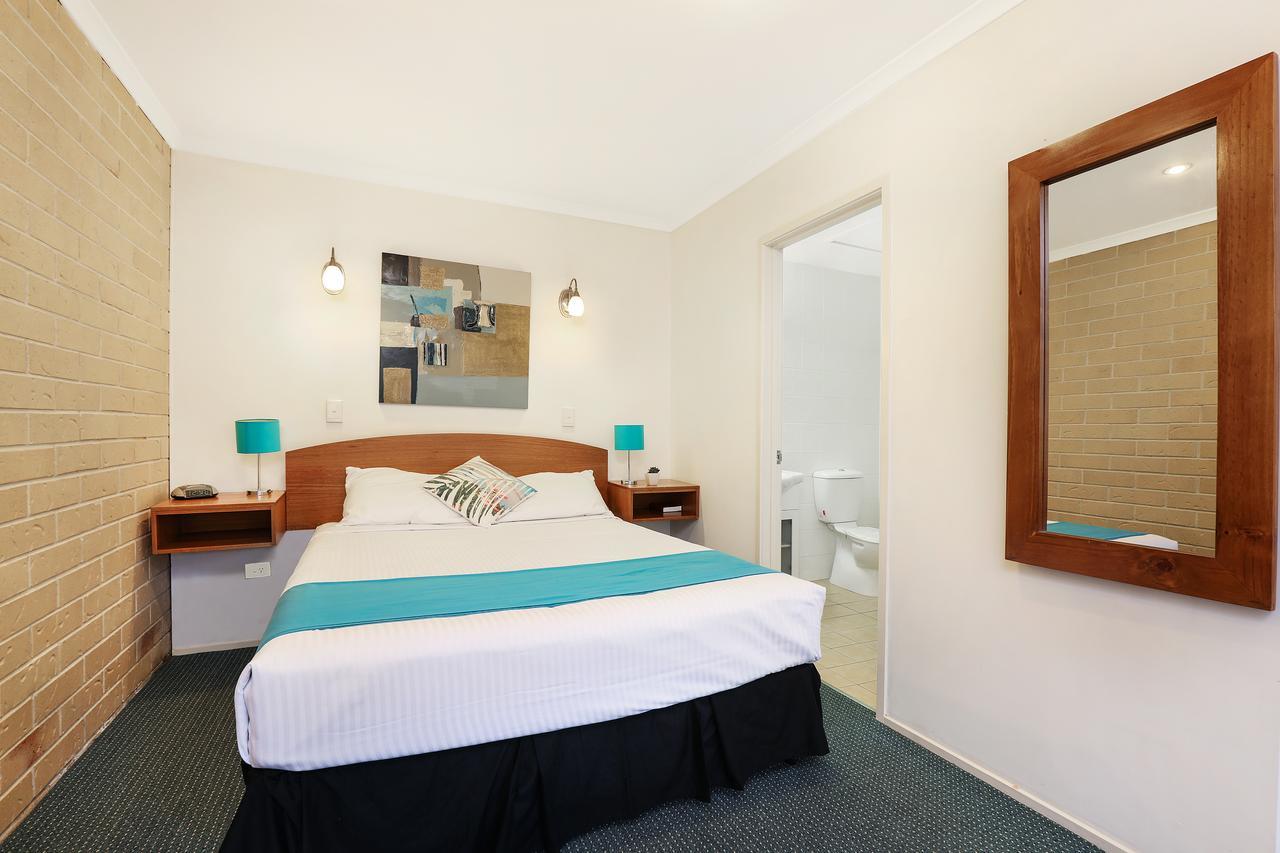 Caboolture Riverlakes Boutique Motel Exterior photo