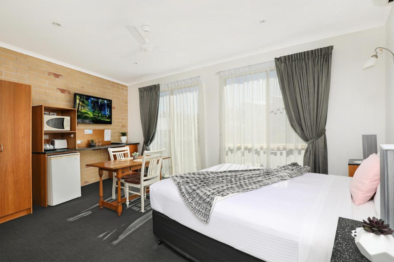 Caboolture Riverlakes Boutique Motel Exterior photo